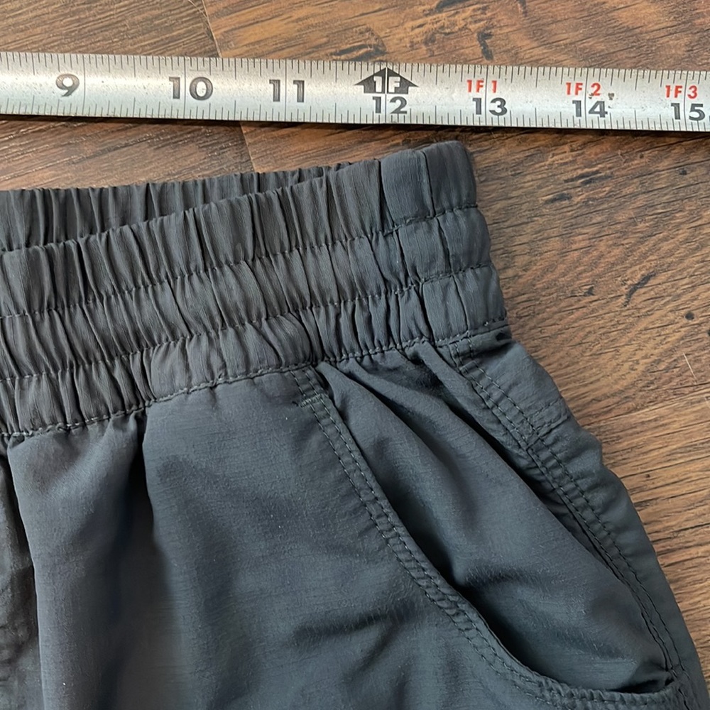 Columbia Outdoor Shorts Womens Small - Picture 8 of 10